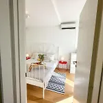 شقة Two Bedroom Boho Chic At