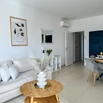 Two Bedroom Boho Chic At شقة مْليني