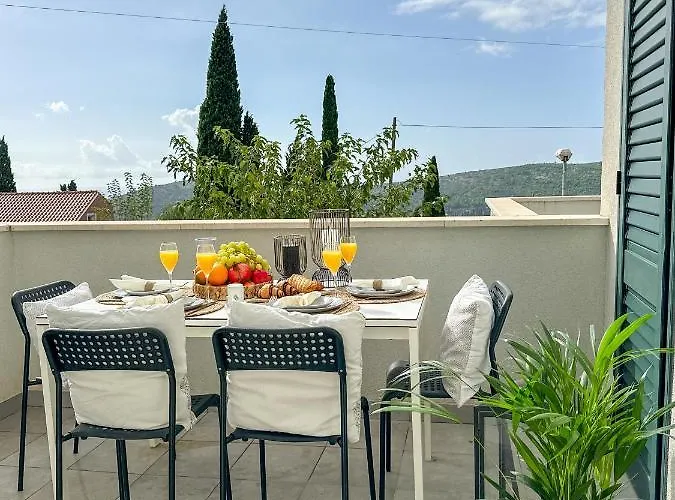 Apartman Two Bedroom Boho Chic At *