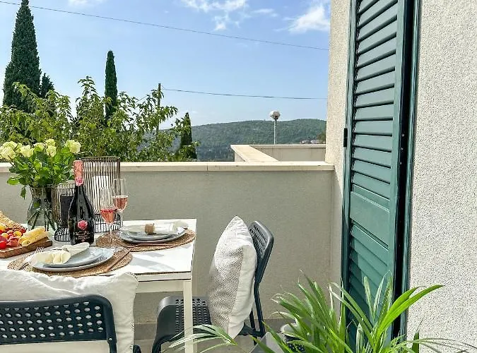 Two Bedroom Boho Chic At * Mlini