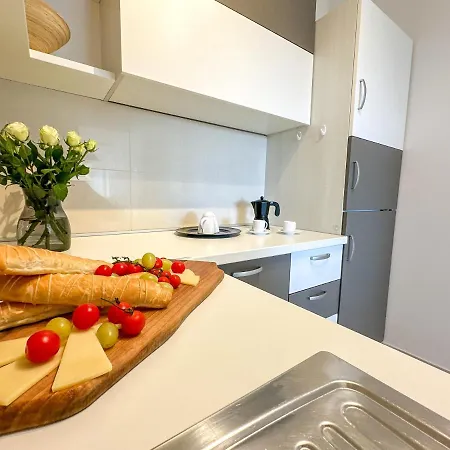 Appartamento Two Bedroom Boho Chic At *