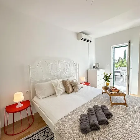 Apartment Two Bedroom Boho Chic At